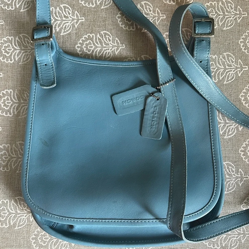 Coach Messenger Hippie Flap - Picture 1 of 13